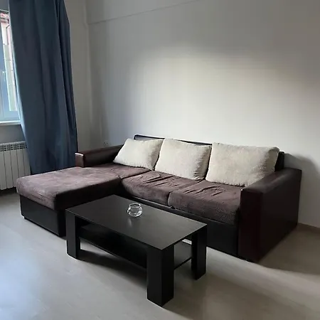 Lejlighed Cool 1-br Apt, Metro & Central Bus & тrain Station *