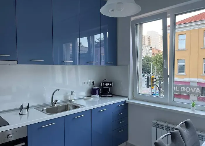 Cool 1-br Apt, Metro & Central Bus & тrain Station * Sofia